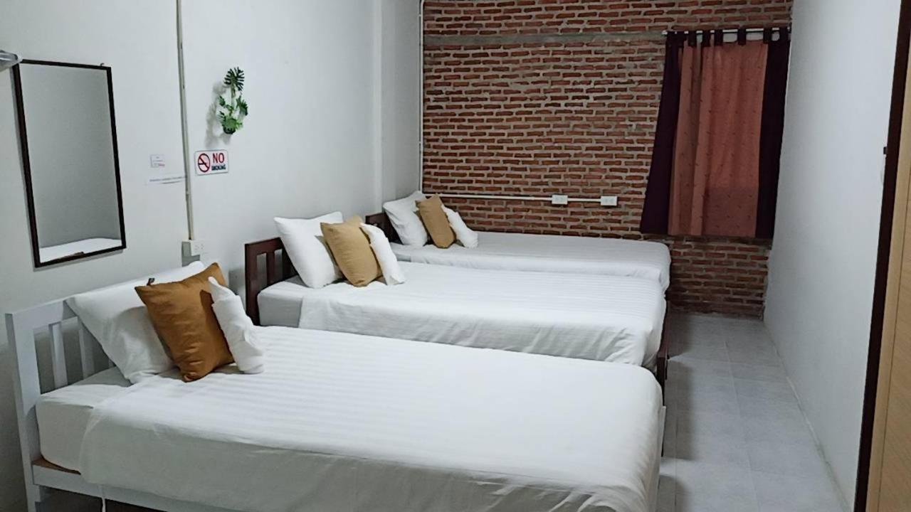 Banana Hostel Donmuang Бангкок Экстерьер фото
