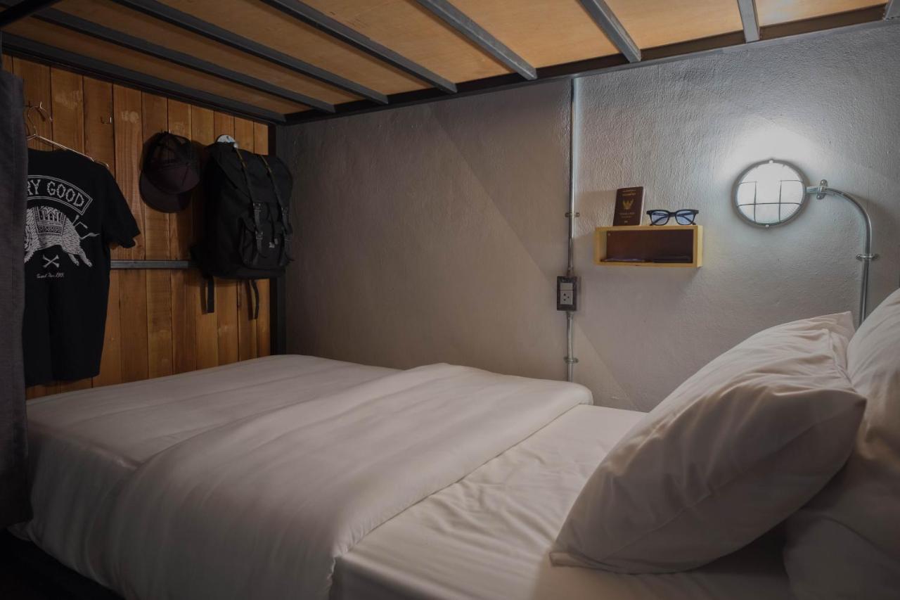 Banana Hostel Donmuang Бангкок Экстерьер фото